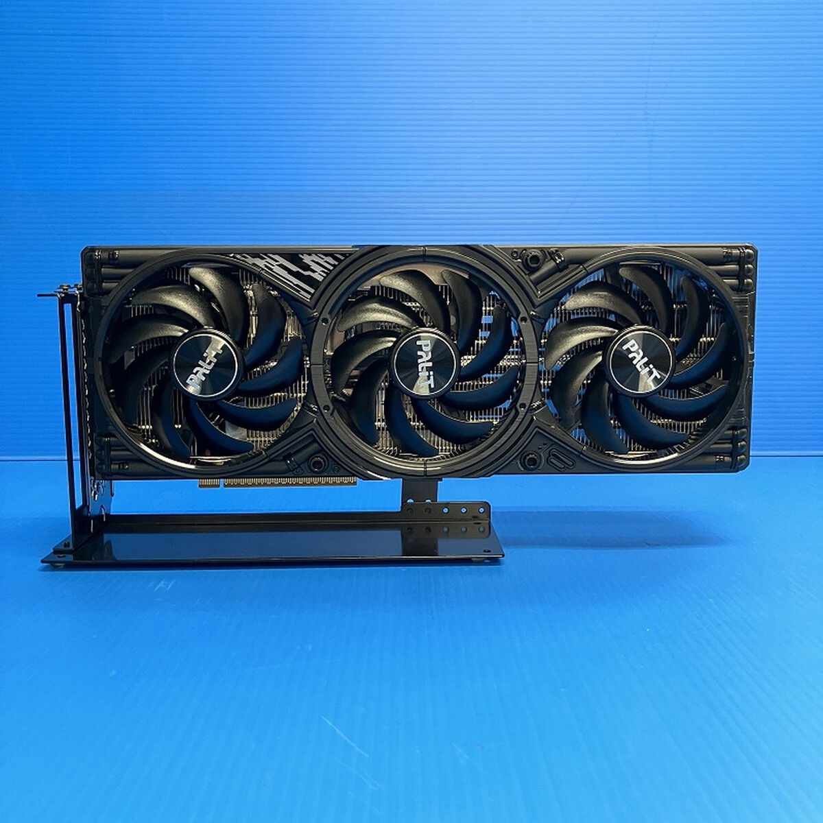 中古 Palit NE7507T019T2-GB2031U(RTX5070Ti 16GB GamingPro-S) 188931