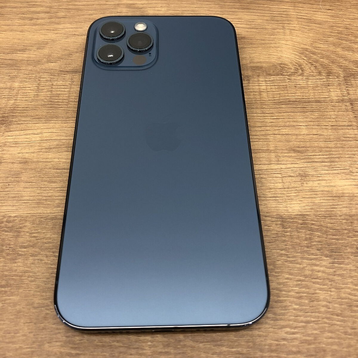 中古 Apple iPhone12 Pro 6.1インチ 256GB (パシフィックブルー) 国内版SIMロックフリー MGMD3J/A 143803【6/11値下げ!】