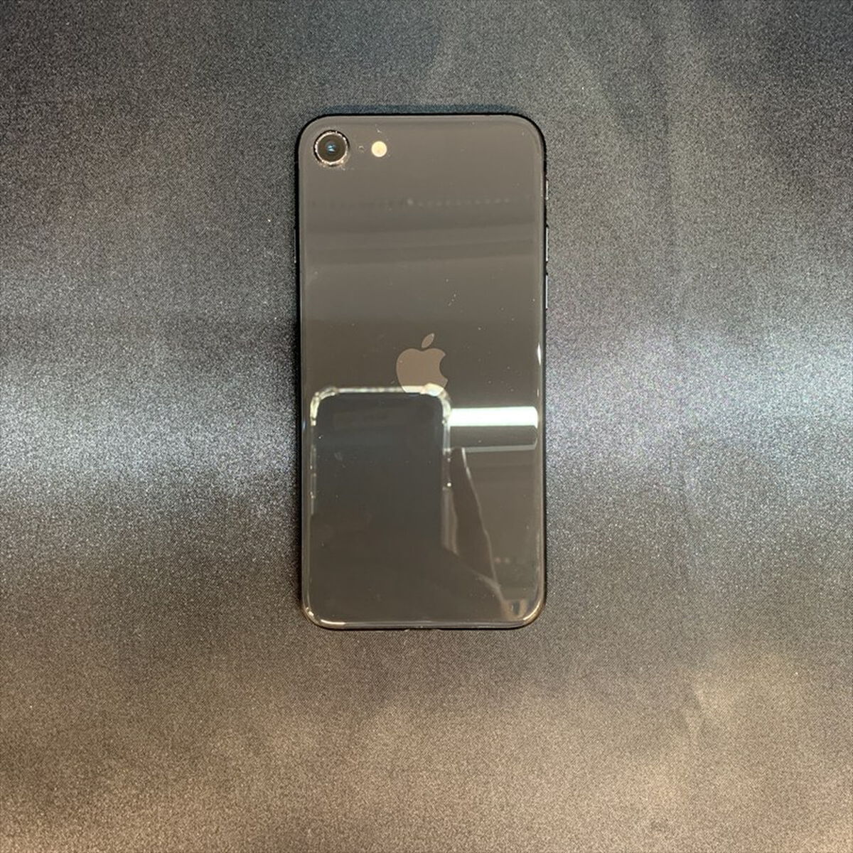 中古 【docomo】Apple iPhoneSE 4.7インチ (第2世代/2020) 128GB (ブラック) MHGT3J/A 新パッケージ版 146167