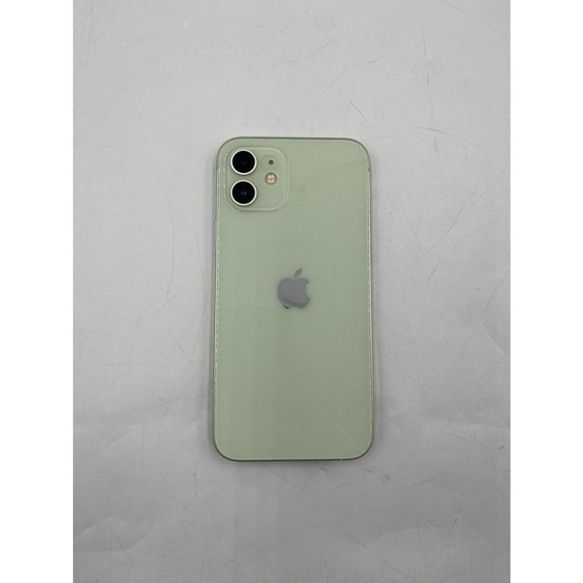 中古 【docomo】Apple iPhone12 6.1インチ 64GB (グリーン) MGHT3J/A 143754