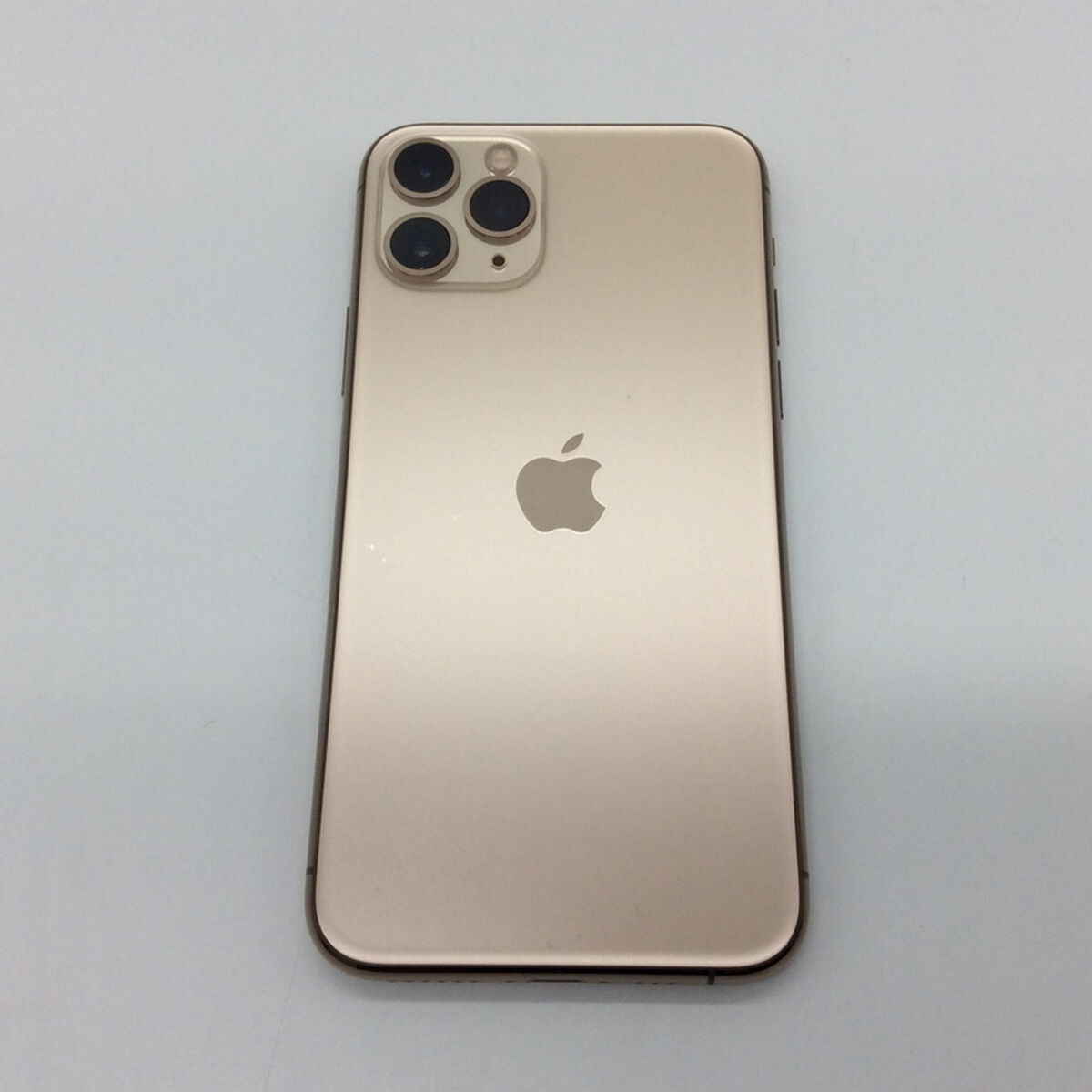 中古 【SIMロック解除済み】【docomo】 Apple iPhone11 Pro 64GB (ゴールド) MWC52J/A 155427