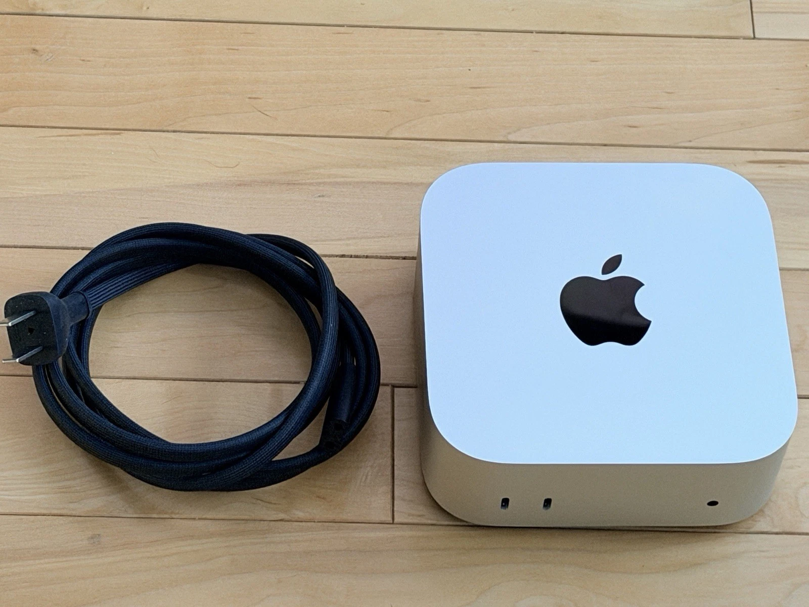 Used Apple Mac mini M4 16GB / 256GB 2024